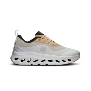 loewe x on cloudtilt 2.0 tan white 01 (1)