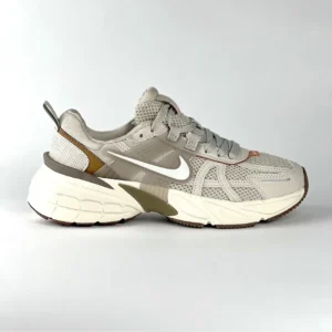 nike v2k run beige brown 01